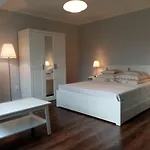 Sara Paradfuerdo 아파트